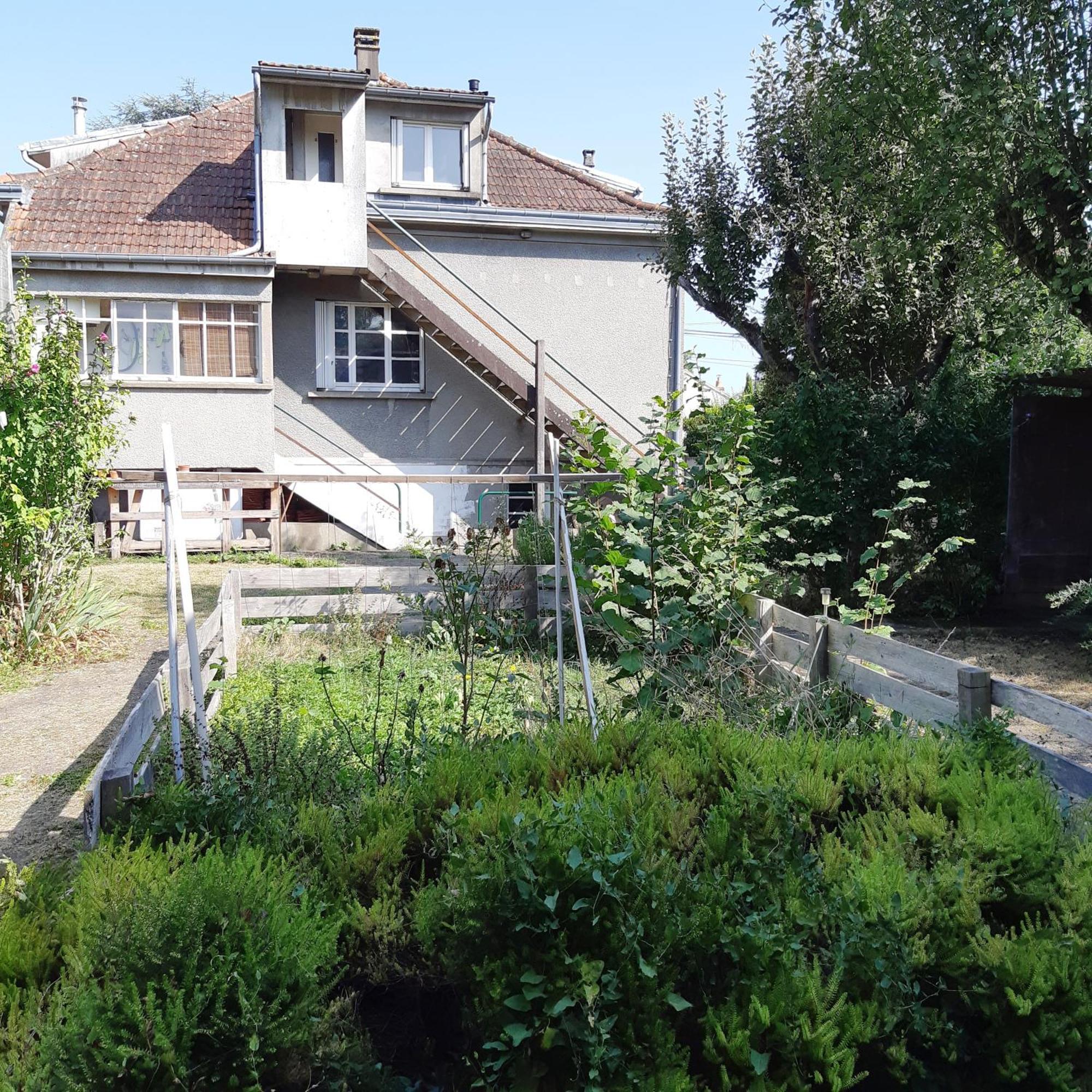 Chambres Des Aubepines - Zenith Orleans Exterior photo